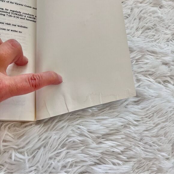 The five love languages book by Gary Chapman expressing heartfelt commitment - Picture 4 of 4